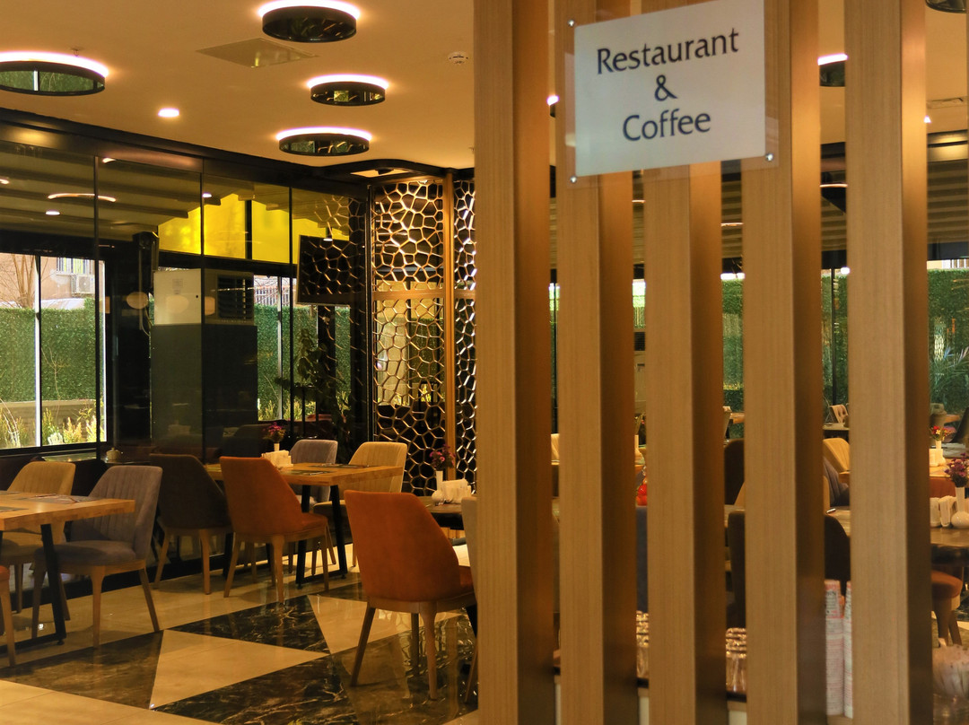 New Garden Hotel主图