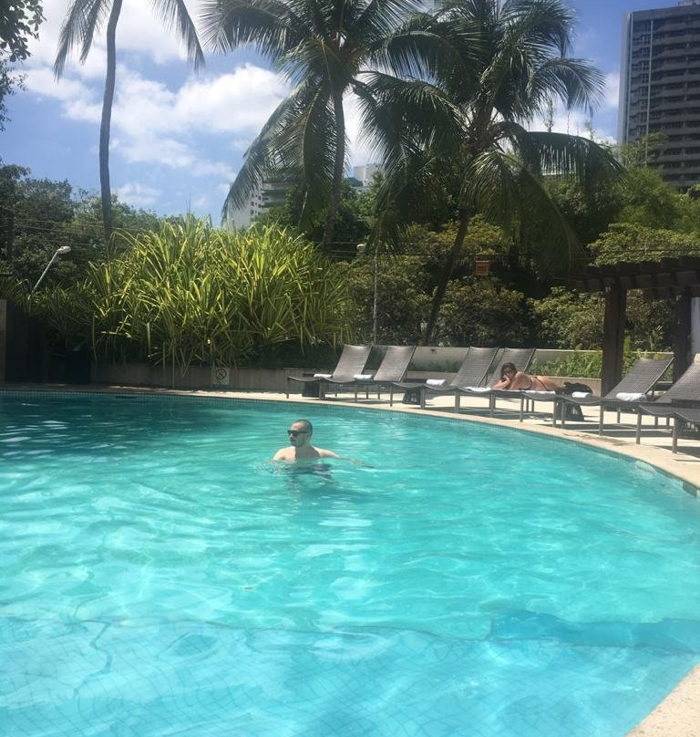 达巴伊亚喜来登酒店主图