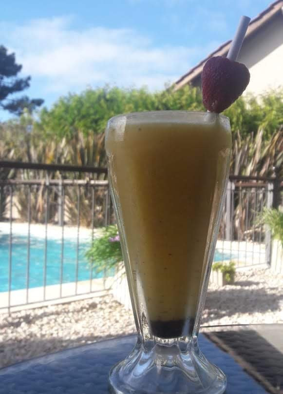 Ayres del Este主图