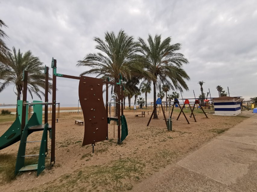 Playa de los Cárabos景点图片