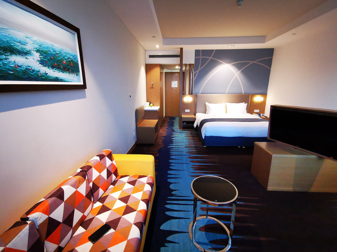 威海经开区智选假日酒店主图