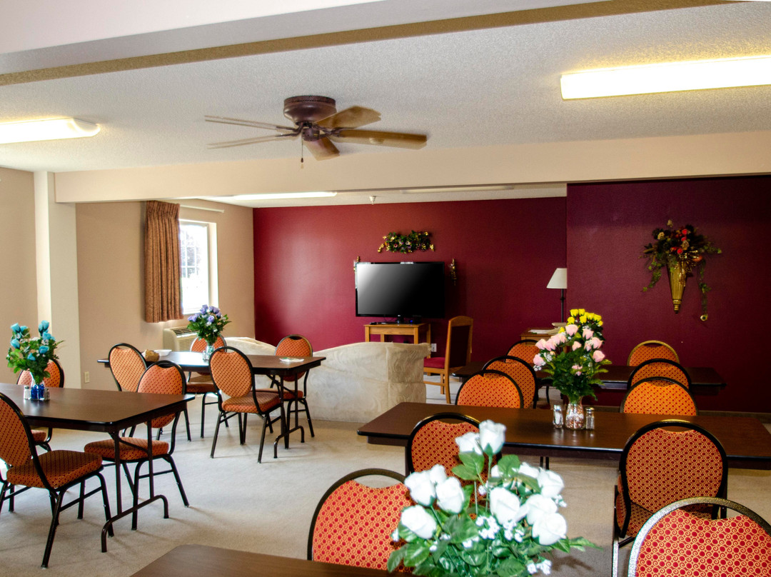 Urbana Inn and Suites主图