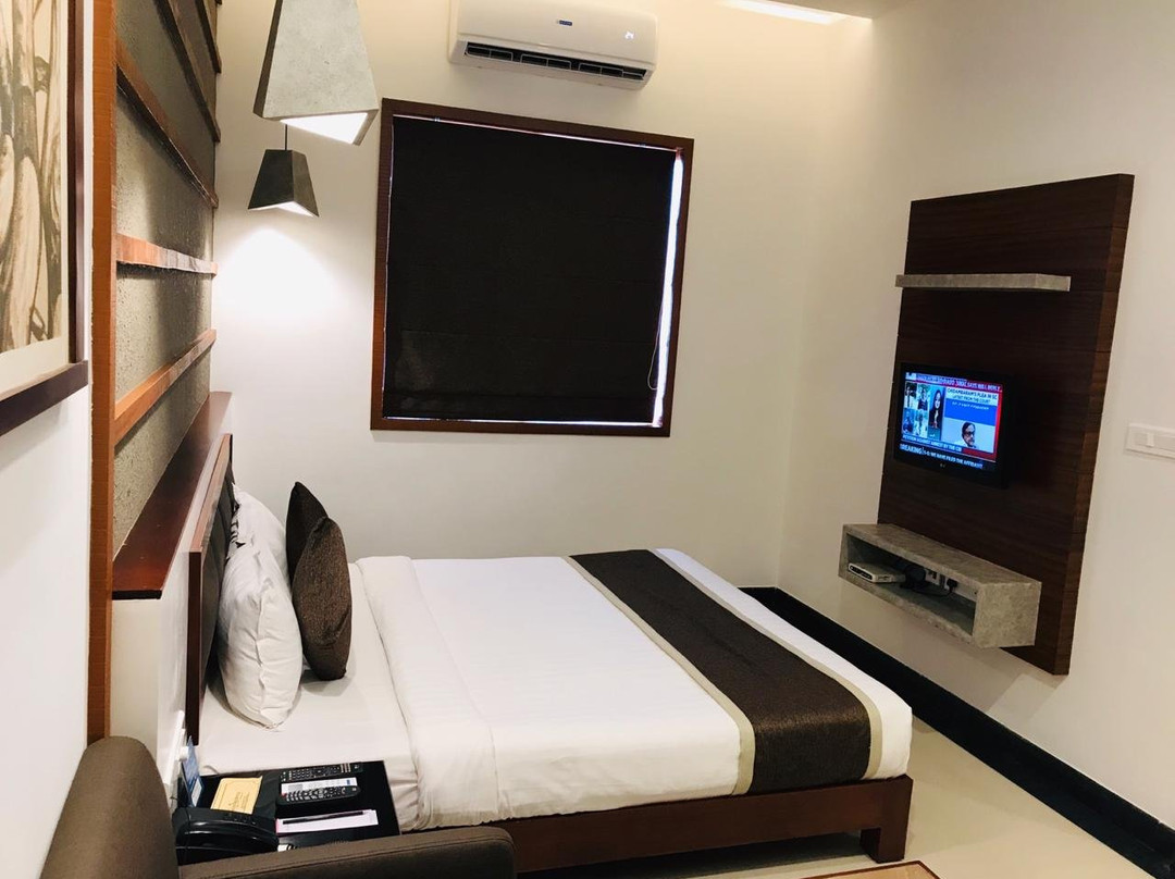 Hotel Marina Residency主图