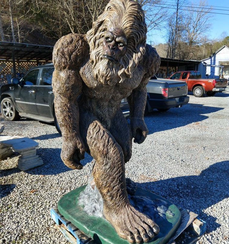 Concrete Statuary Designs-盖林柏格必去景点