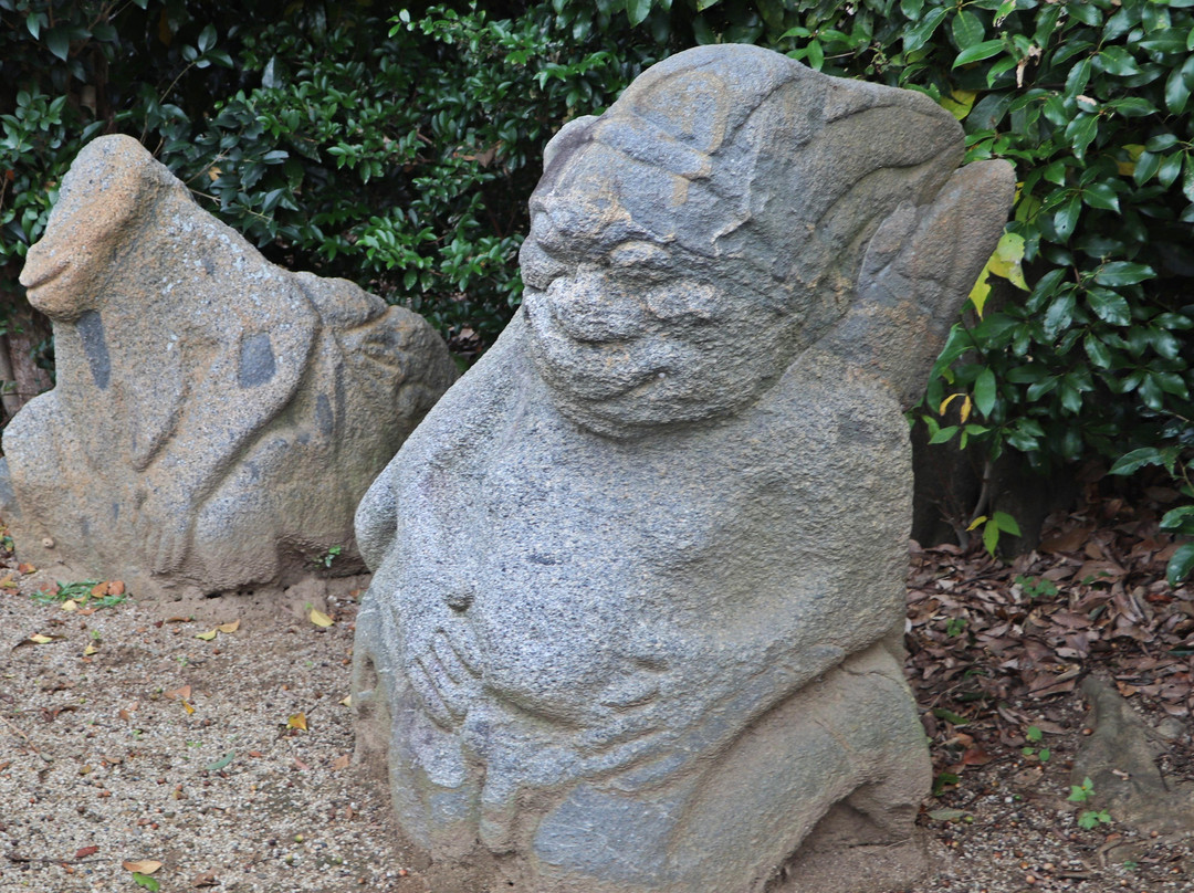 Saruishi景点图片