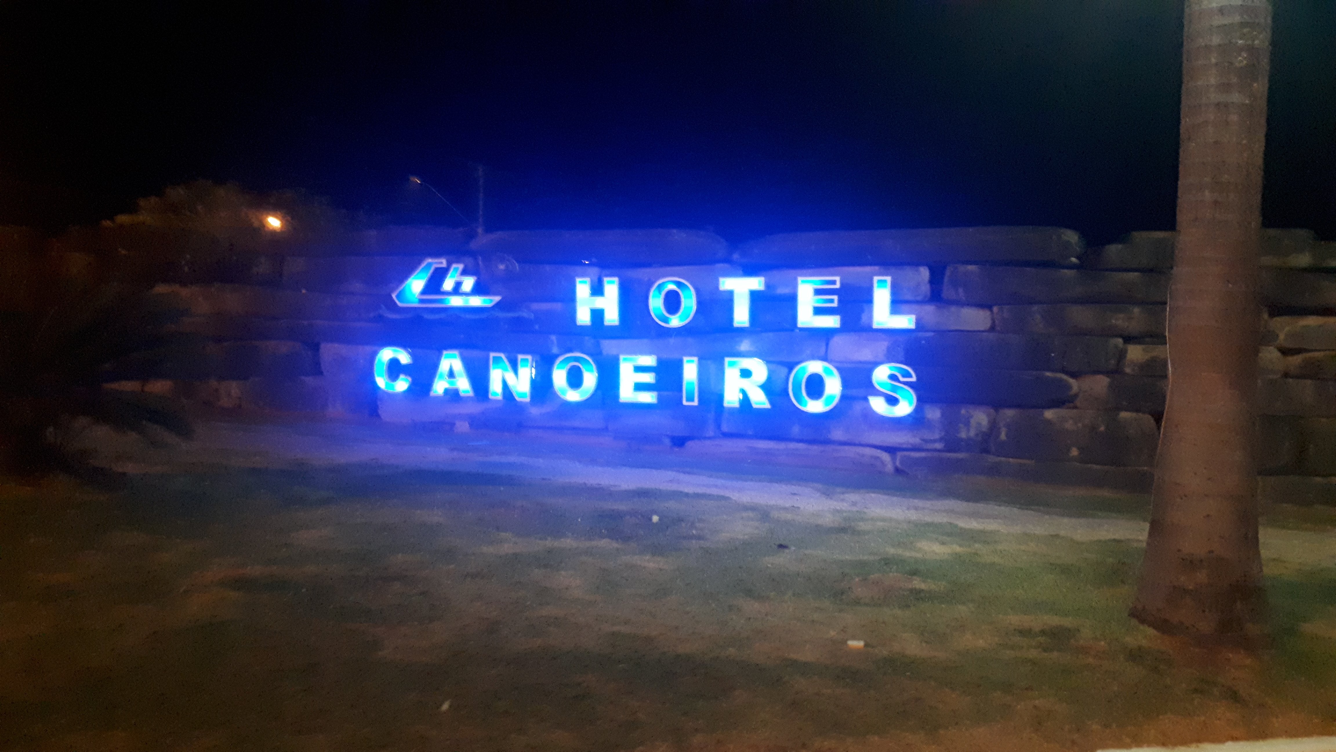Canoeiros Hotel-官方