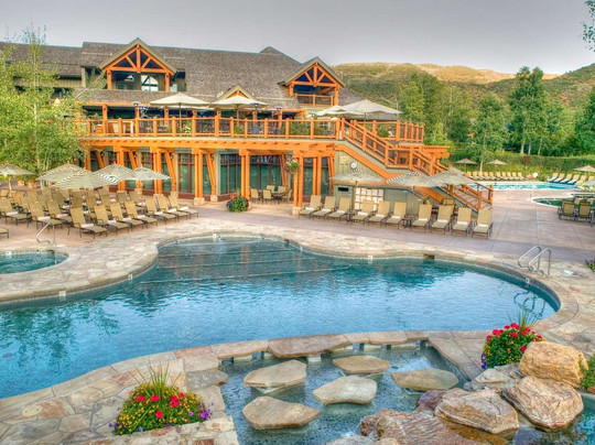 斯诺马斯俱乐部别墅酒店主图