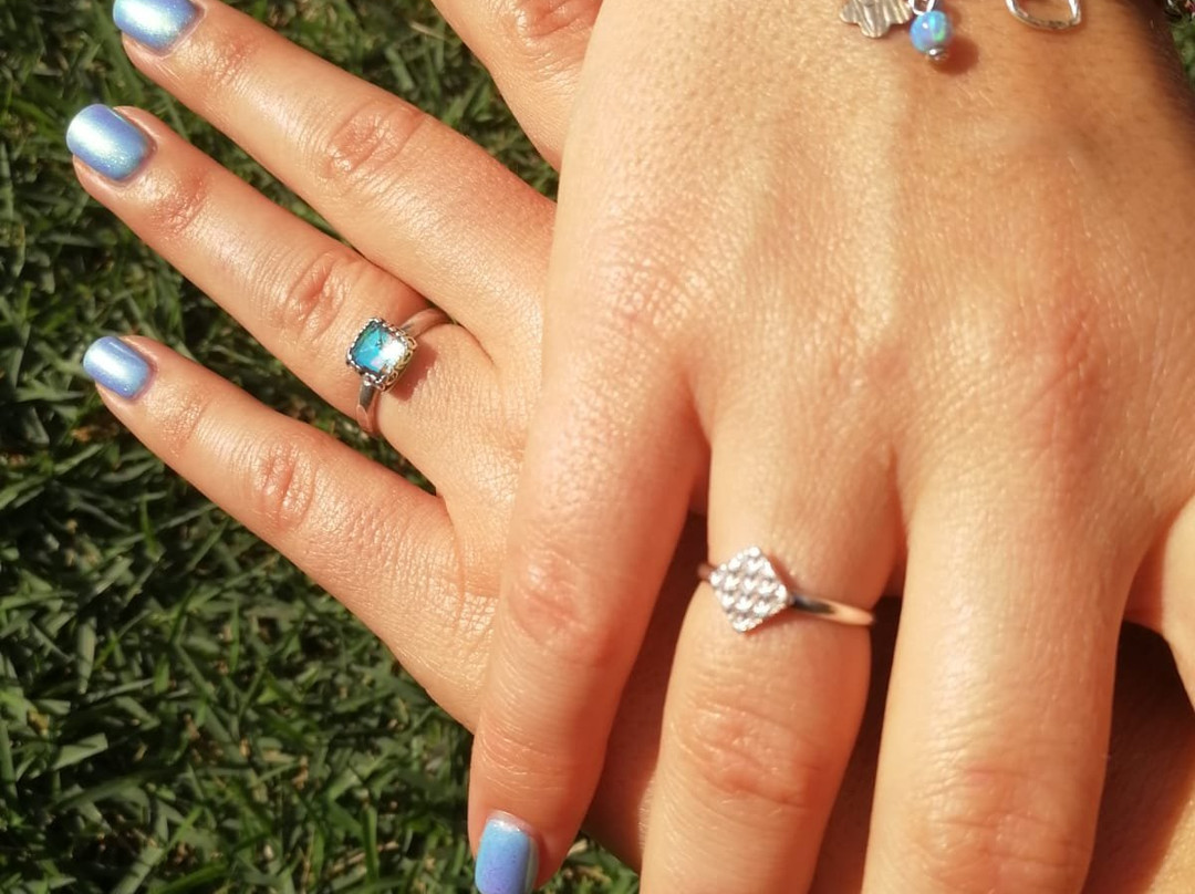 Orit Wolf Jewelry-Mazkeret Batya必去景点