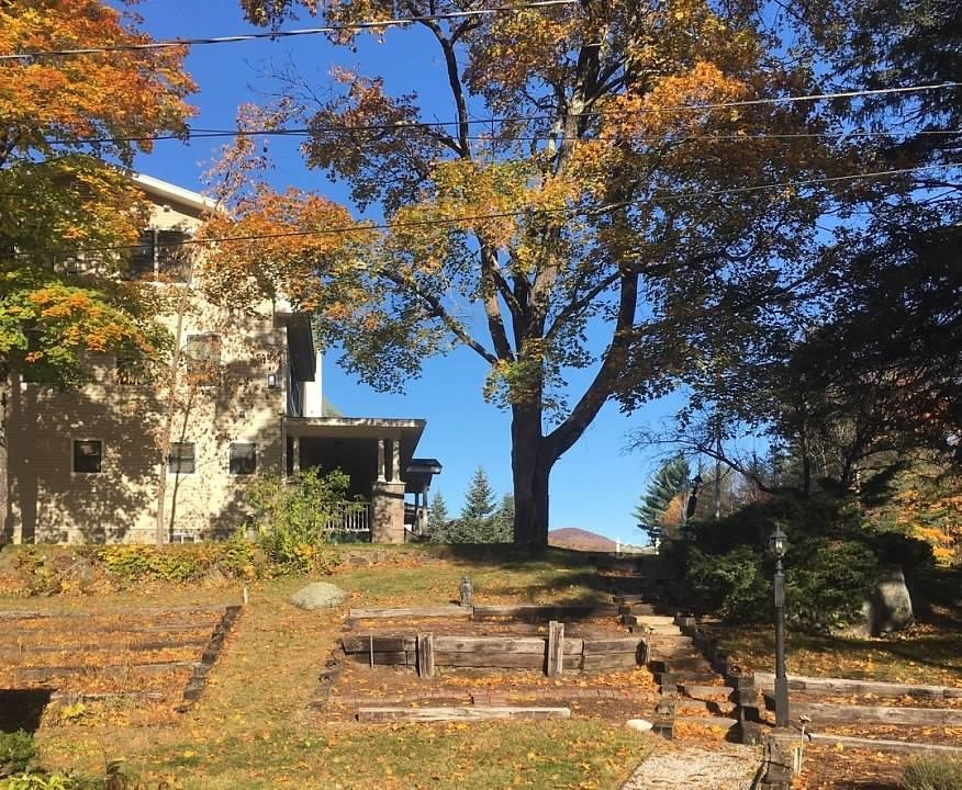 刺山温泉旅馆主图