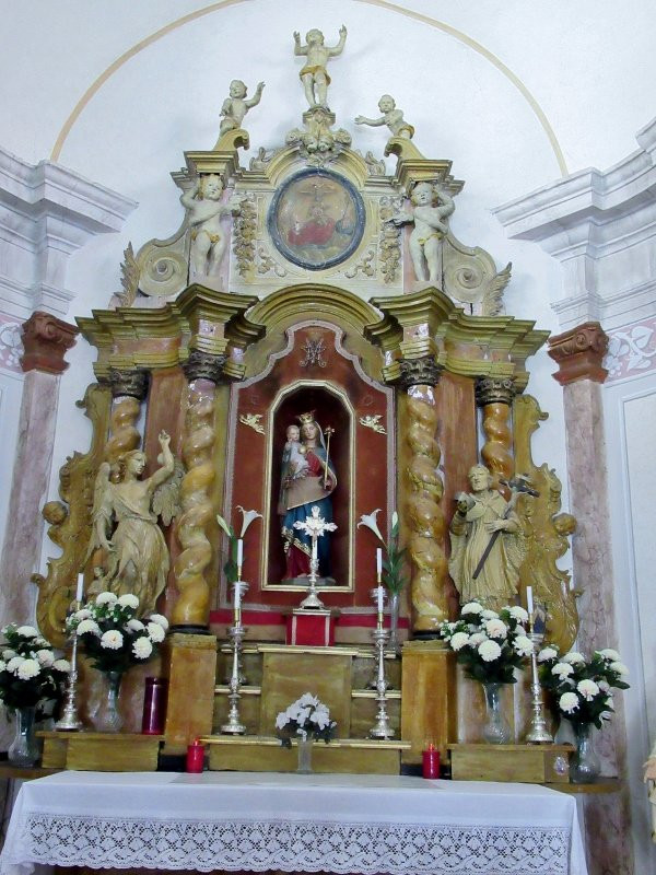 Chiesa di Santa Maria del Carmine景点图片