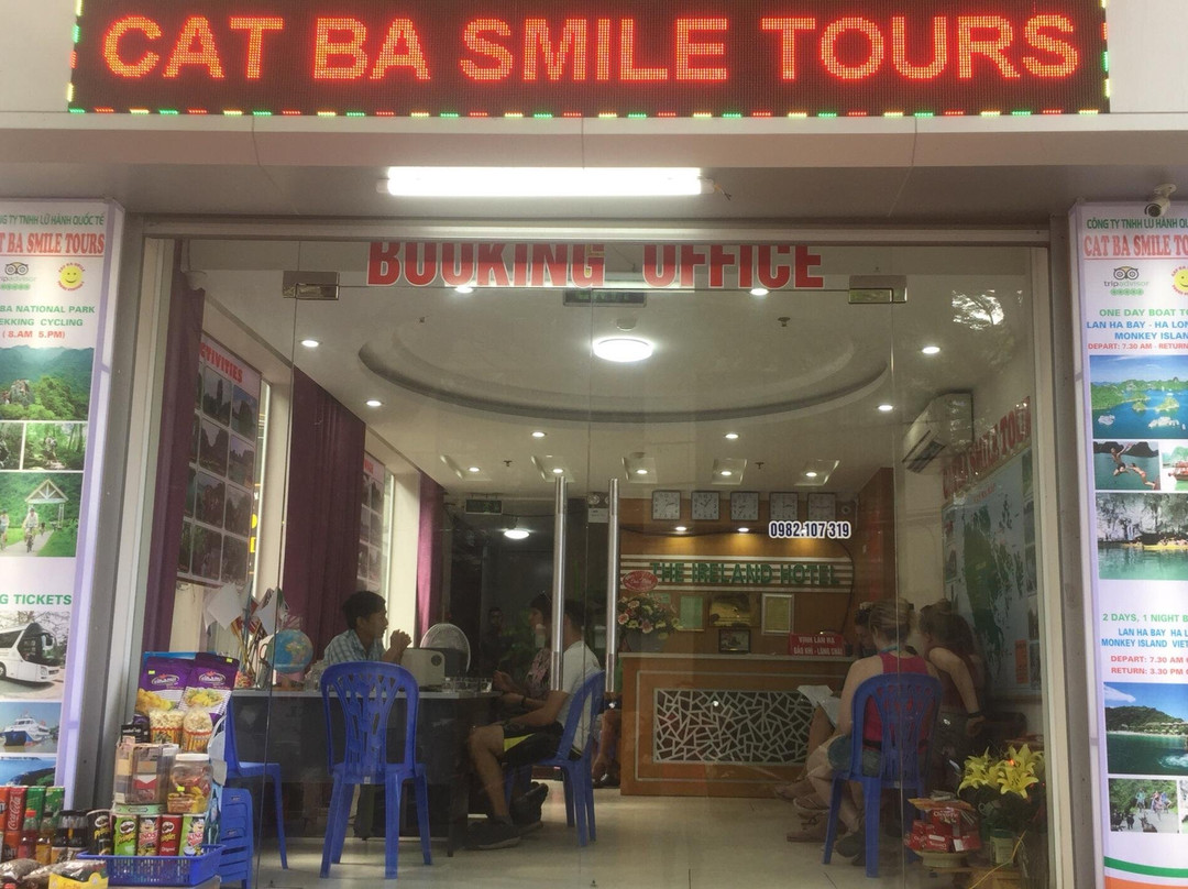 Cat Ba Smile Tours景点图片