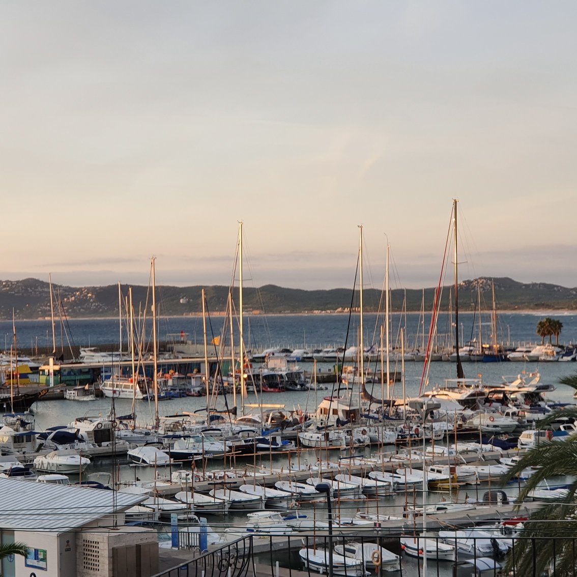 Les Illes Hotel & Diving-官方