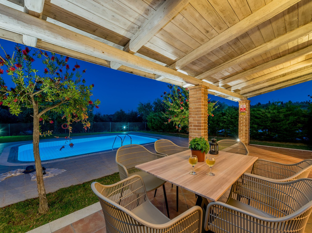 Rizolia Villas主图