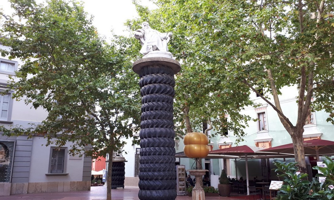 Monumento a Salvador Dali景点图片