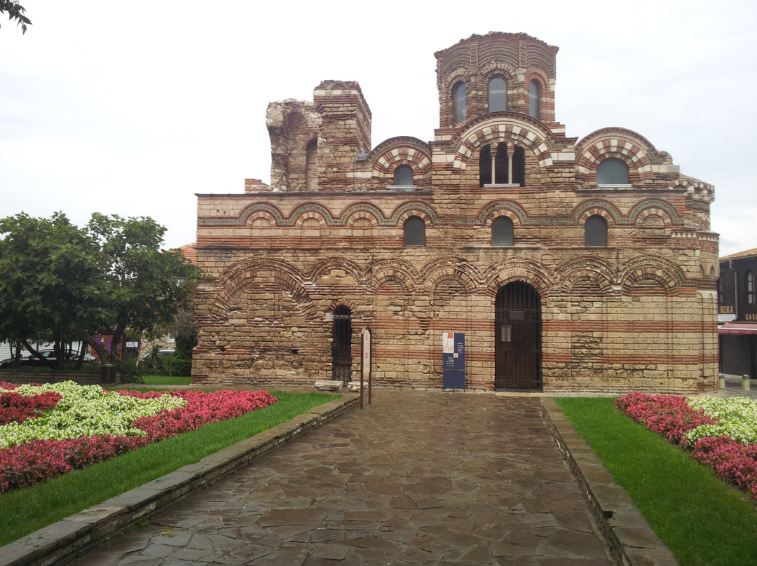 Church of the Holy Archangels Michael and Gabriel景点图片