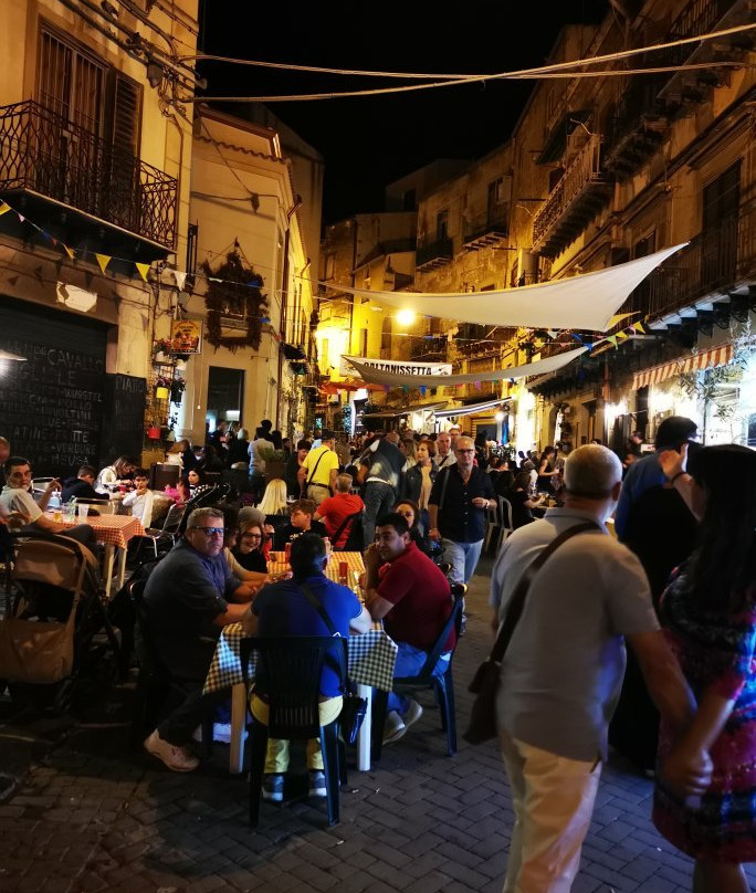 Mercato Storico Strata 'a Foglia-Caltanissetta必去景点
