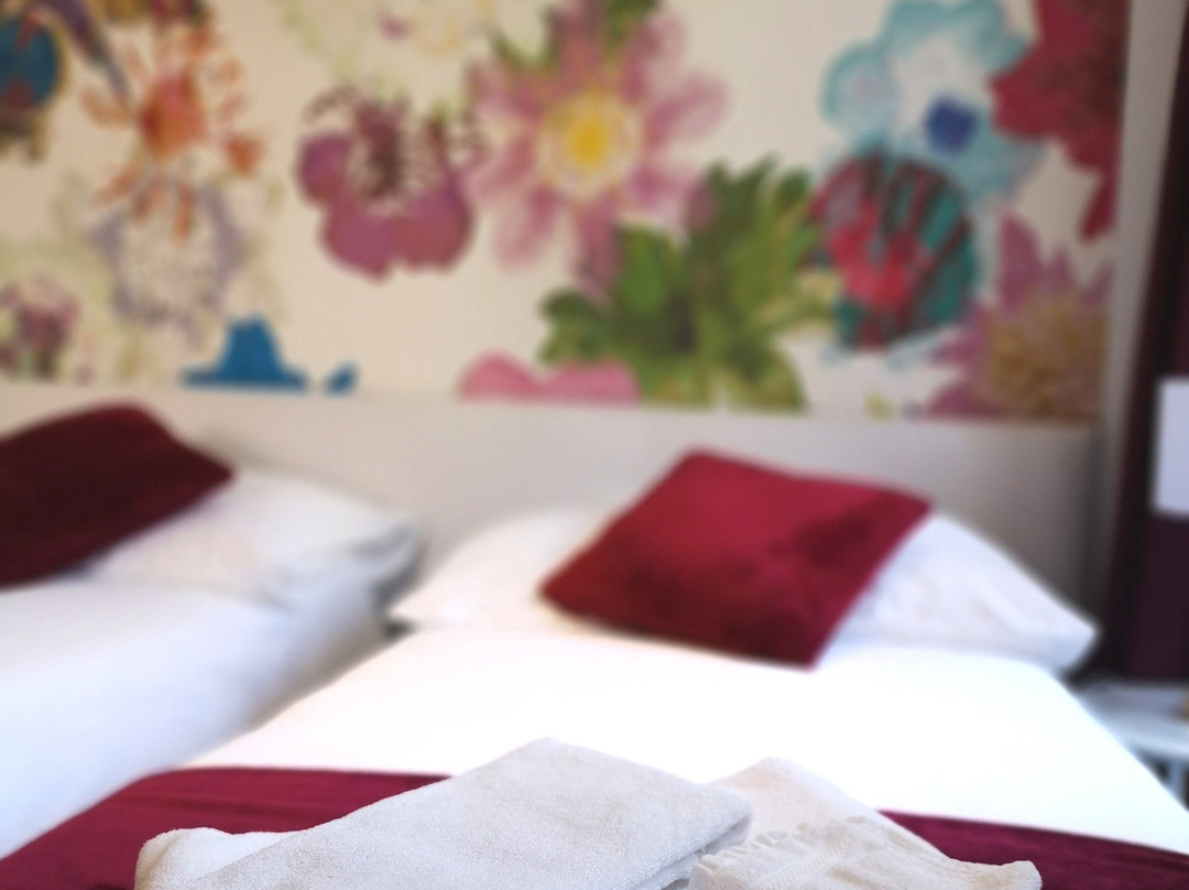 葡萄干酒店主图