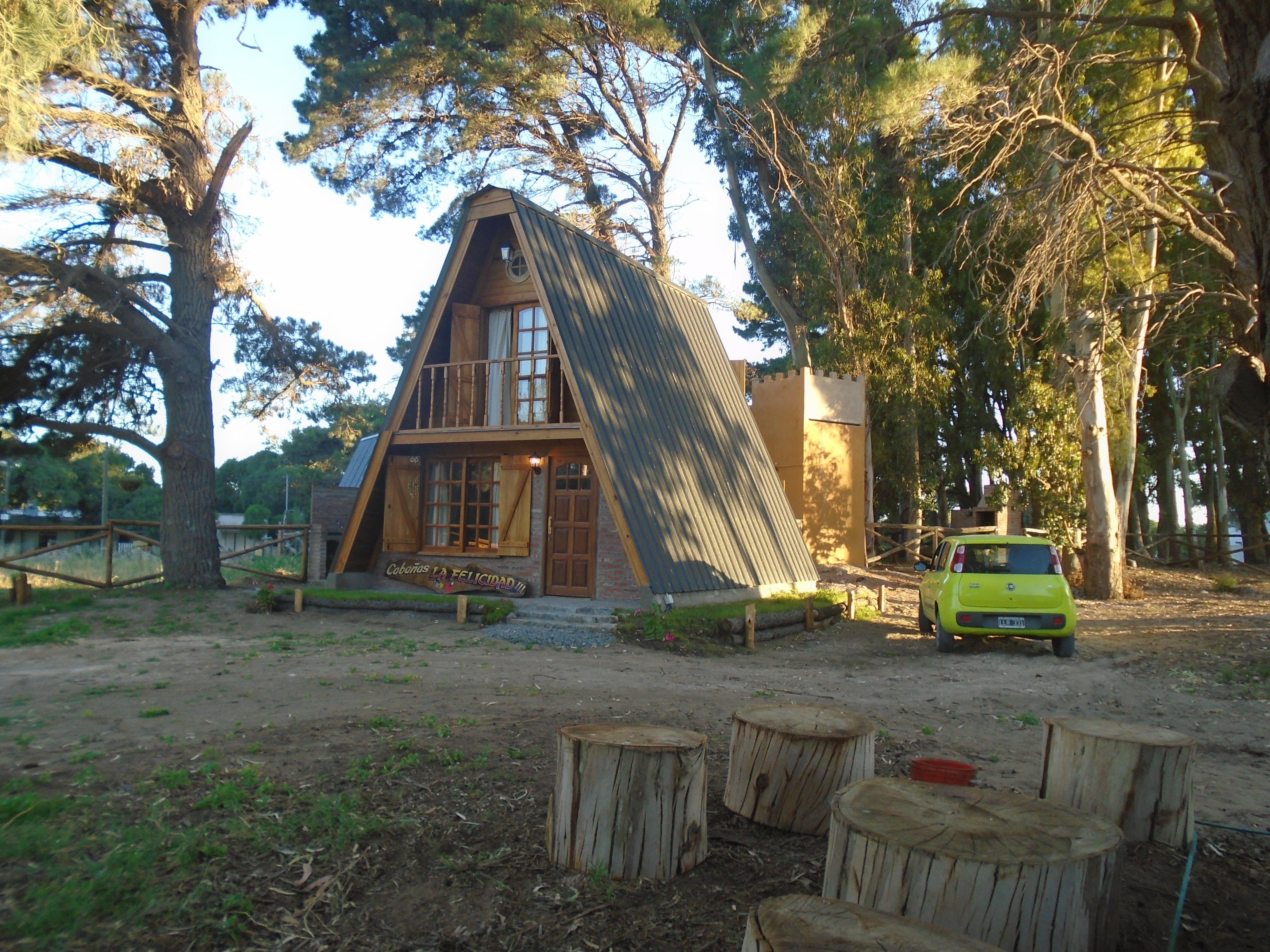 Cabañas La Felicidad en Claromeco-官方