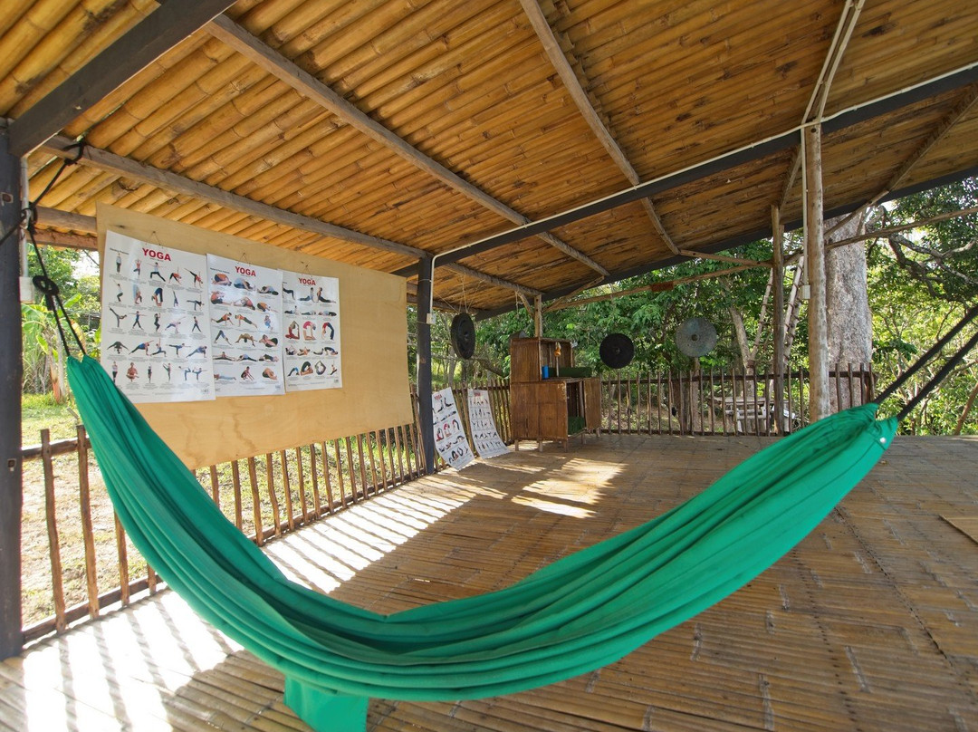 9 Huts On A Hill主图