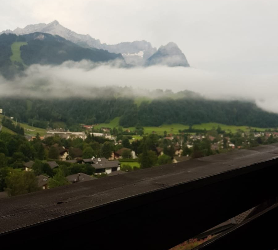 Zur Schonen Aussicht Hotel Garni主图