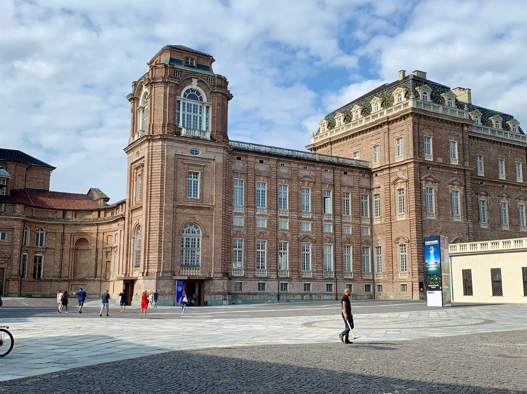 佳兰特酒店主图