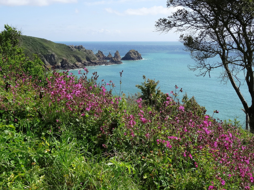 Moulin Huet Bay景点图片