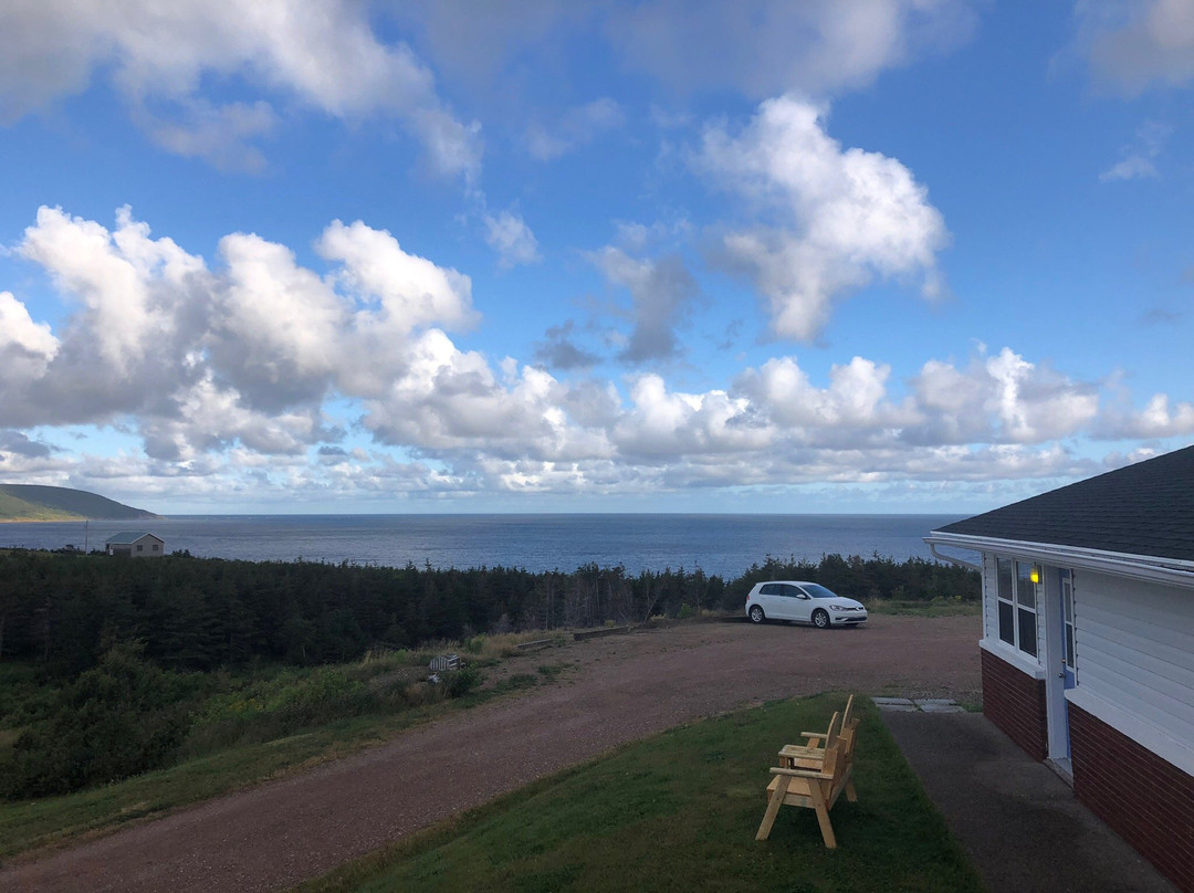 Burton's Sunset Oasis Motel主图