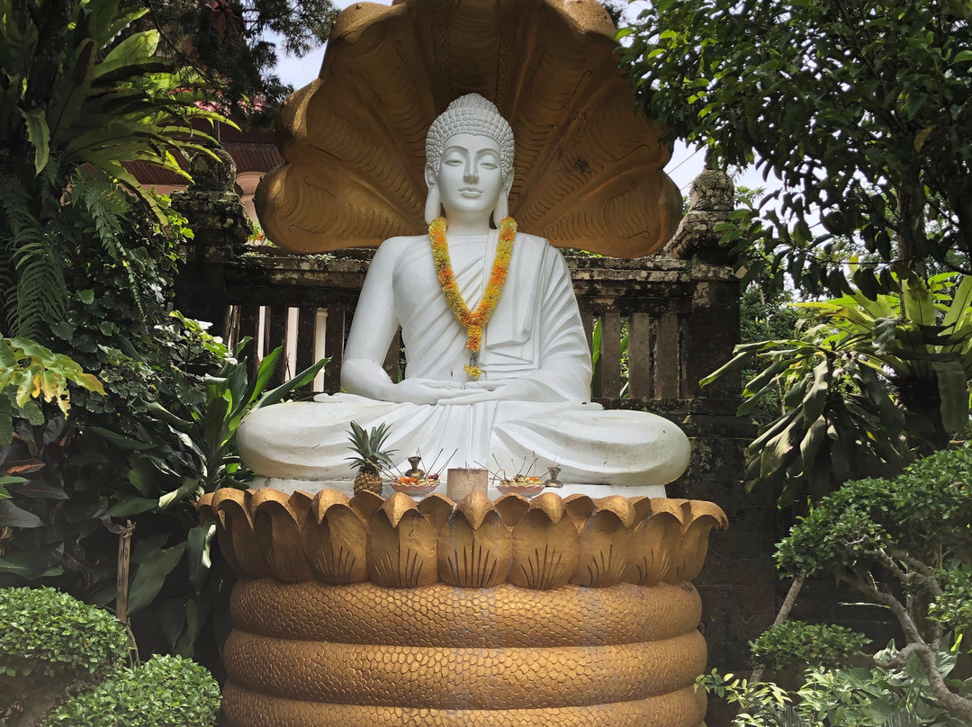 Vihara Dharma Giri-达巴南必去景点