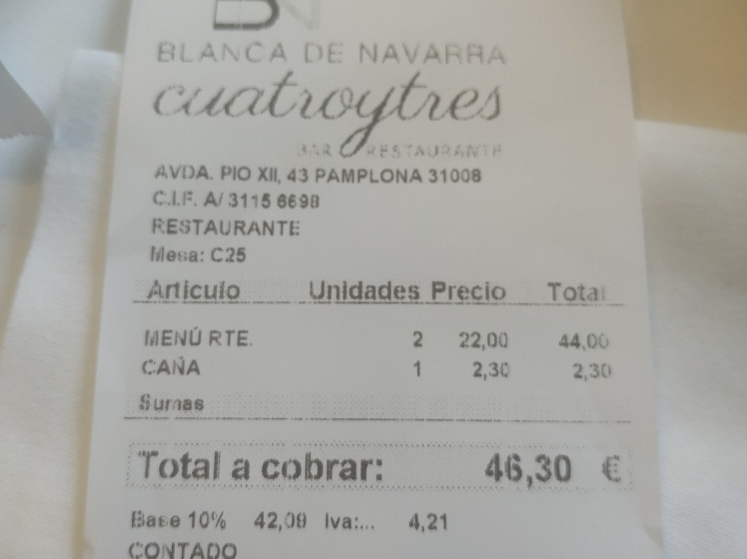 纳瓦拉女王布兰卡酒店主图