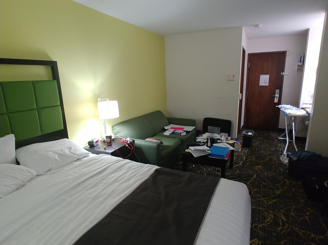 AmericInn by Wyndham Delafield主图