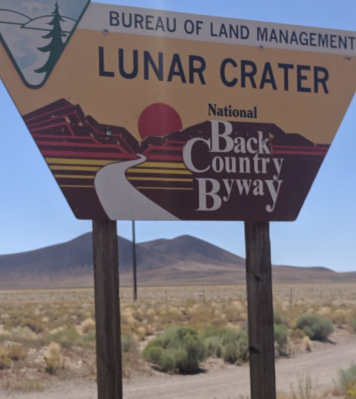 Lunar Crater Volcanic Field-托诺帕必去景点