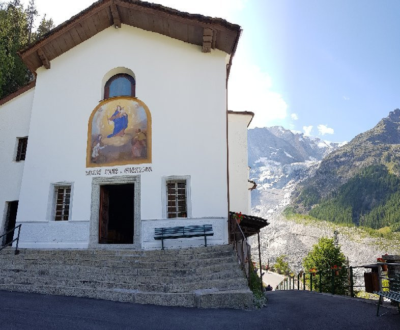 Santuario di Notre-Dame de Guérison景点图片