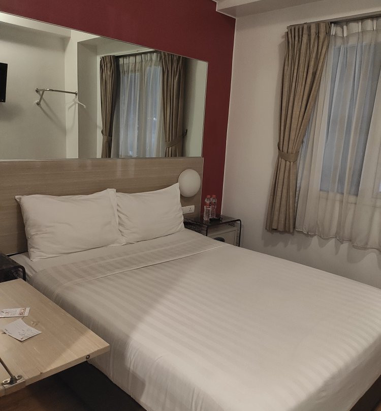 Monoloog Hotel Bekasi主图