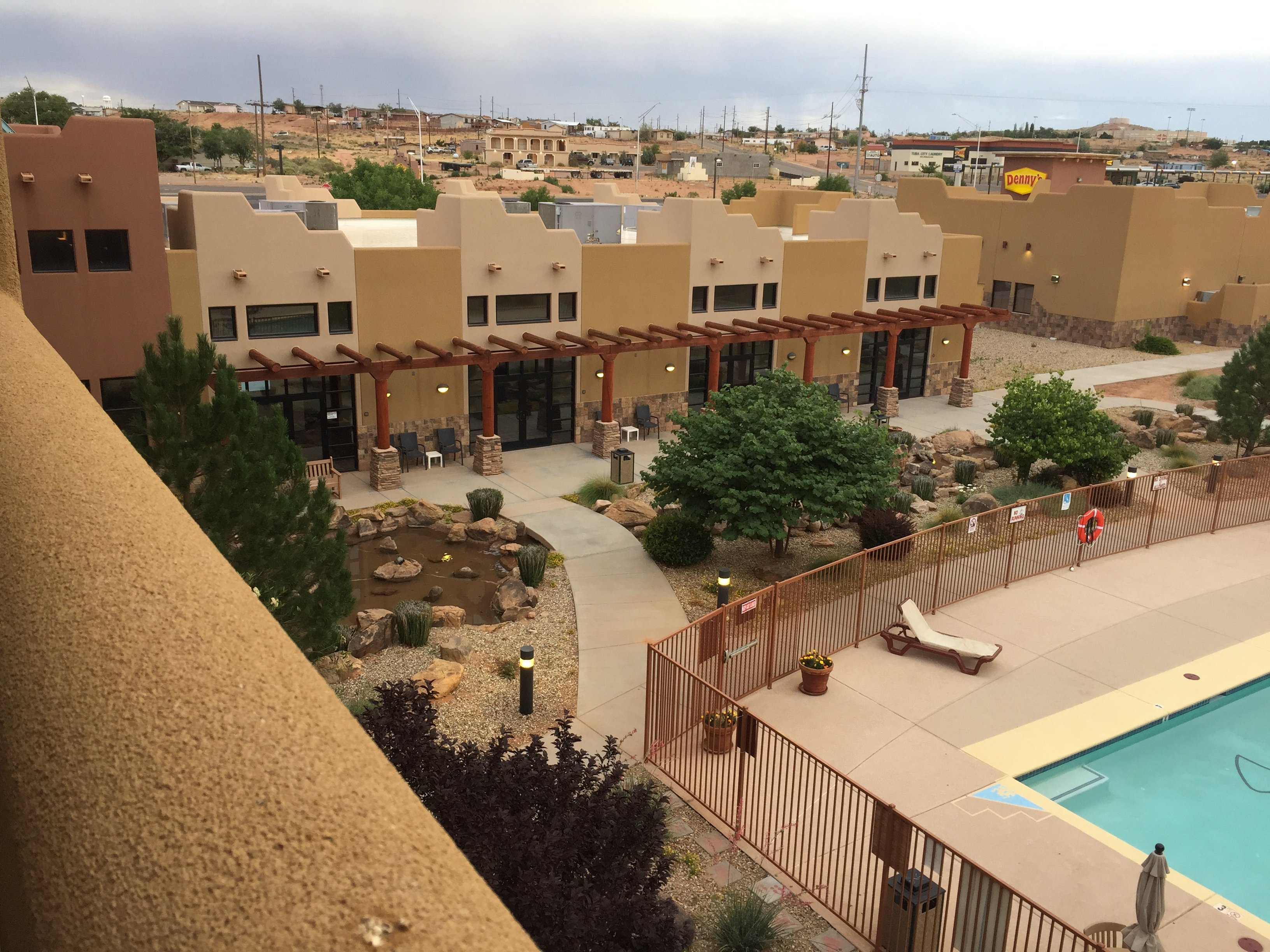 孟科匹传统套房酒店-酒店景观