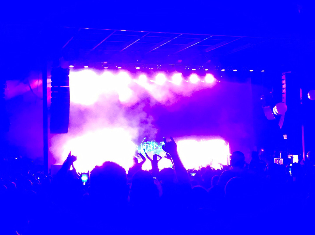 Westfair Amphitheater-康瑟尔布拉夫斯必去景点