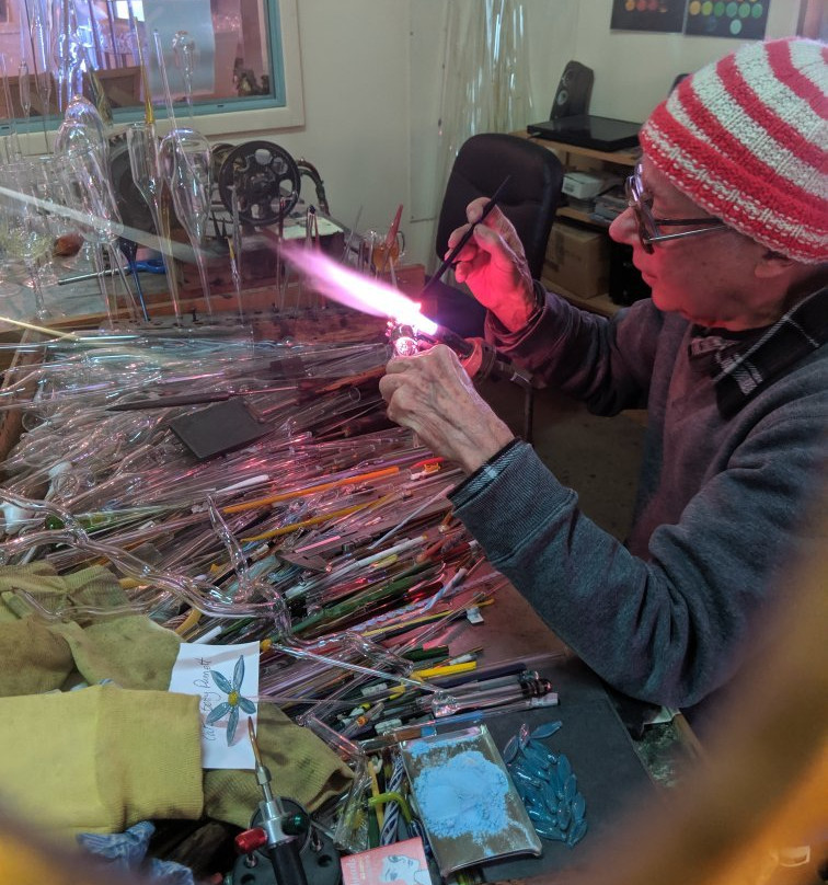 Boorowa旅游景点-Peter Minson Art Glass