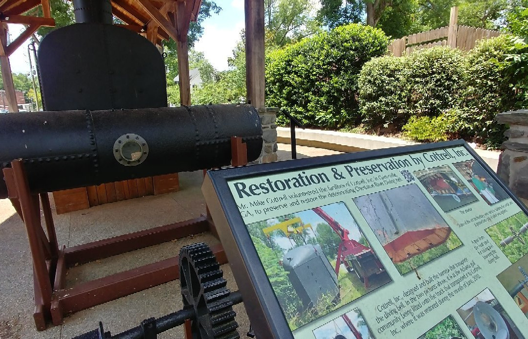 Chestatee River Diving Bell-达洛尼加必去景点