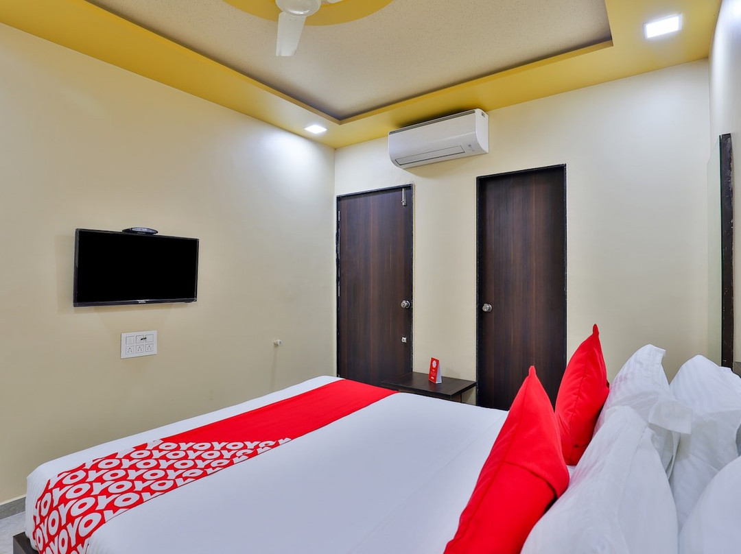 Hotel Daksh & Resorts主图