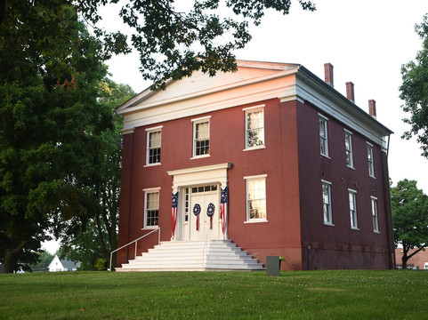 Mount Pulaski Courthouse State Historic Site-Mount Pulaski必去景点