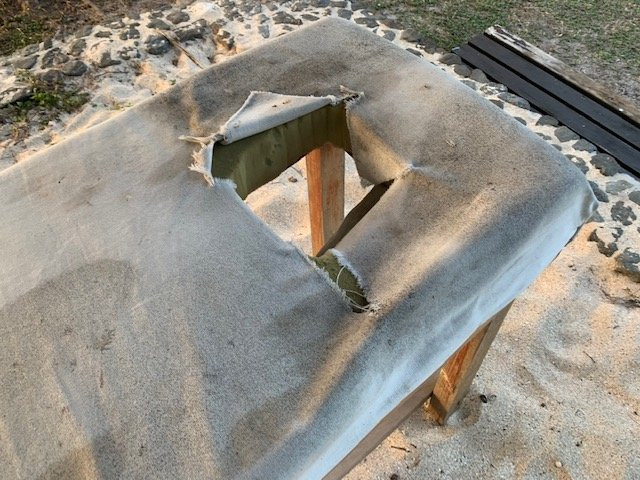 安全着陆度假酒店主图