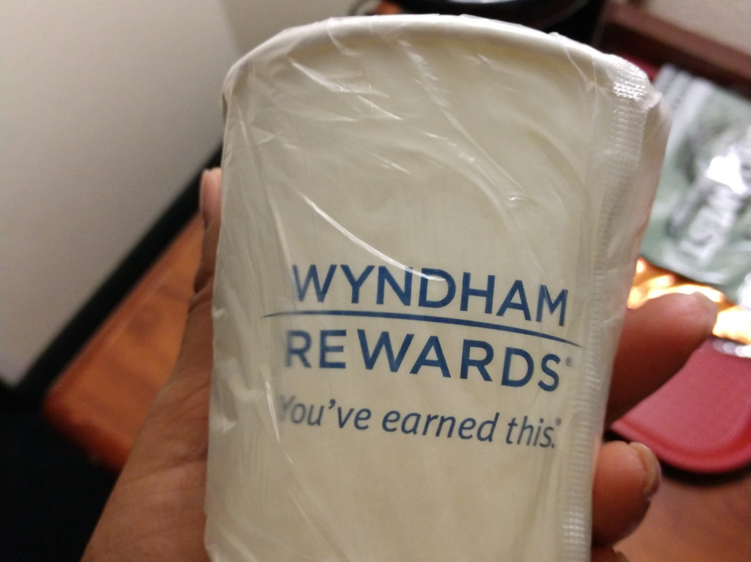 Super 8 by Wyndham Windsor主图