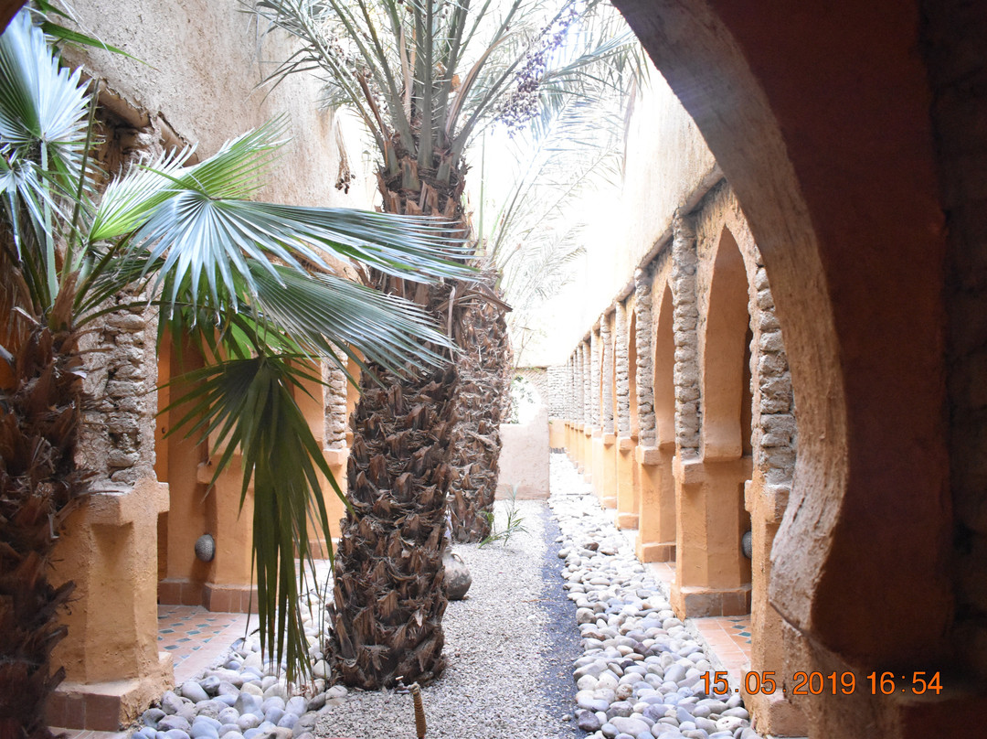 夏露卡阿尔方德古堡酒店主图