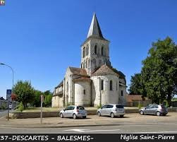 Abbatiale Saint Pierre-Descartes必去景点