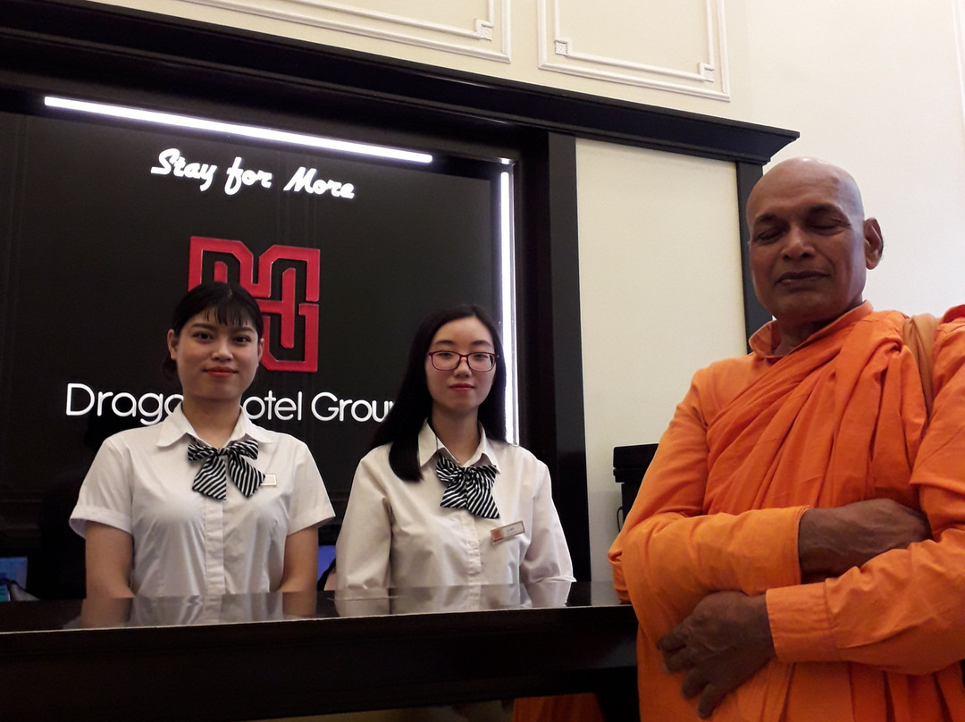 腾龙大酒店主图