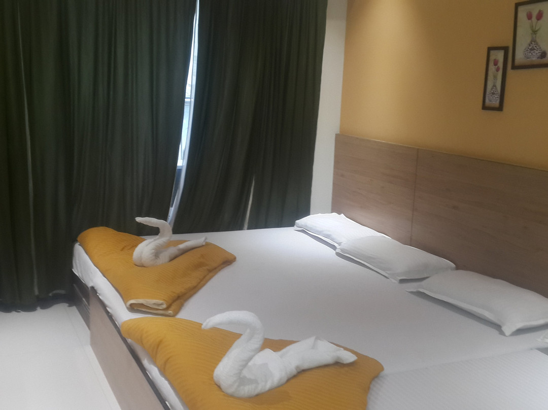 Hotel Madni Royale主图