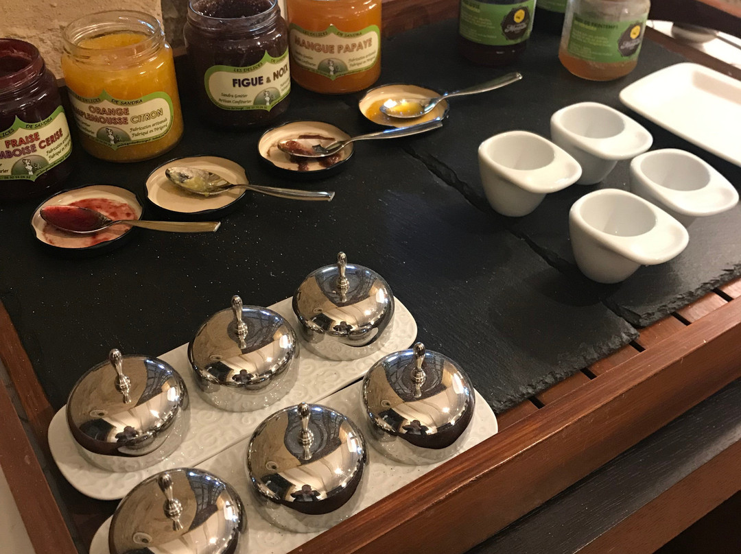 Le Noyer Residence主图