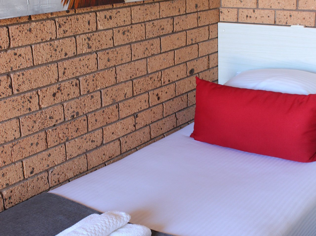 Golden Harvest Motor Inn主图