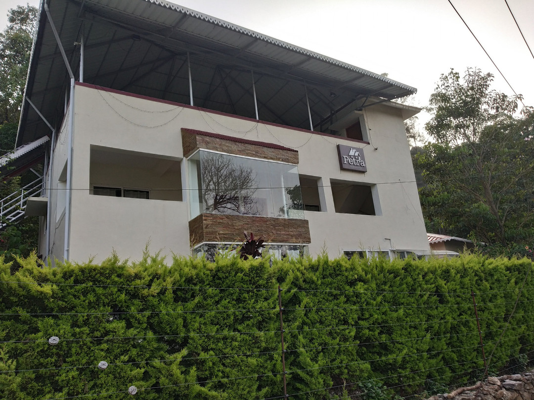 Petra Family Guest House主图