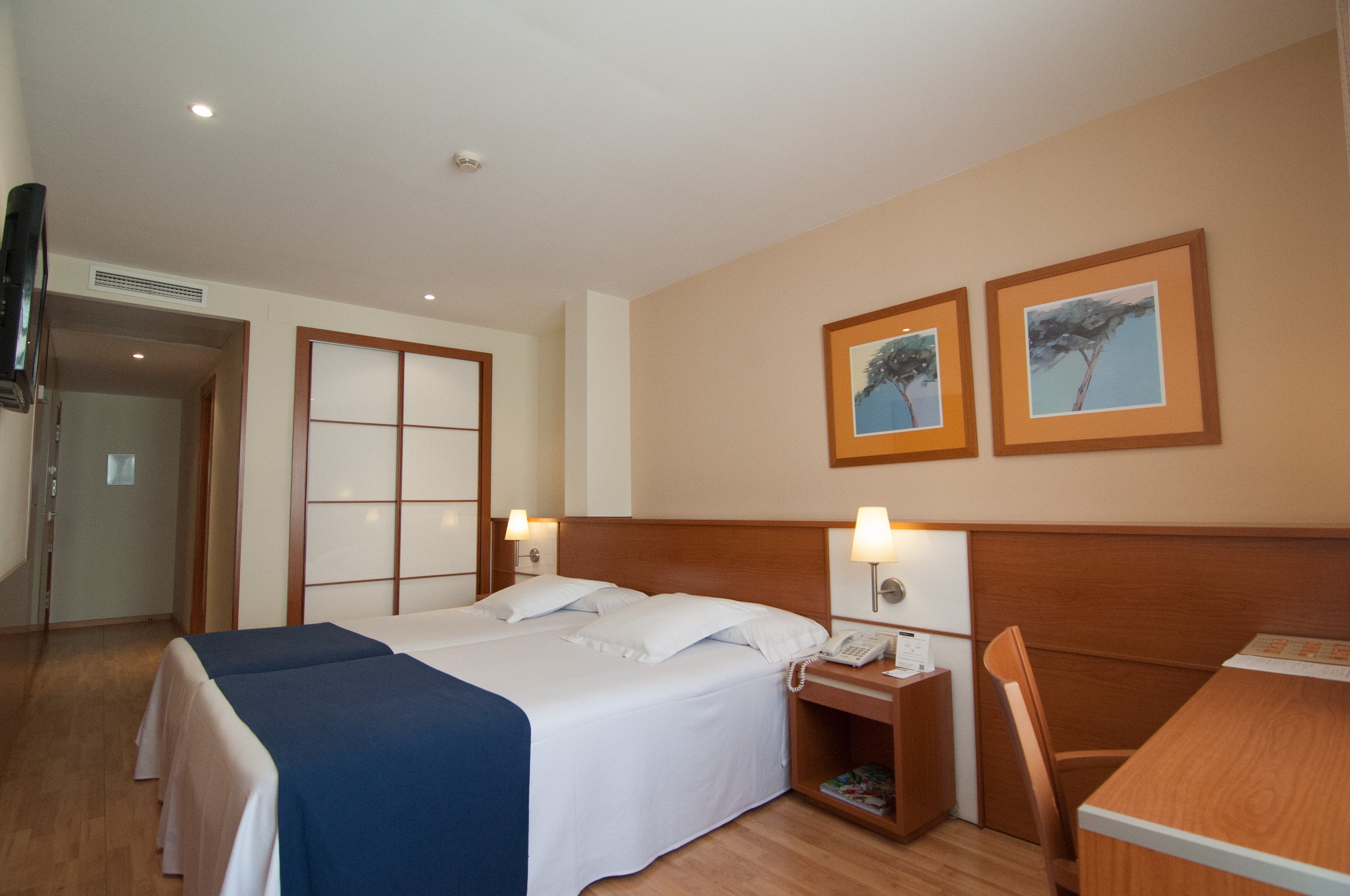 索罗拉特罗酒店-官方