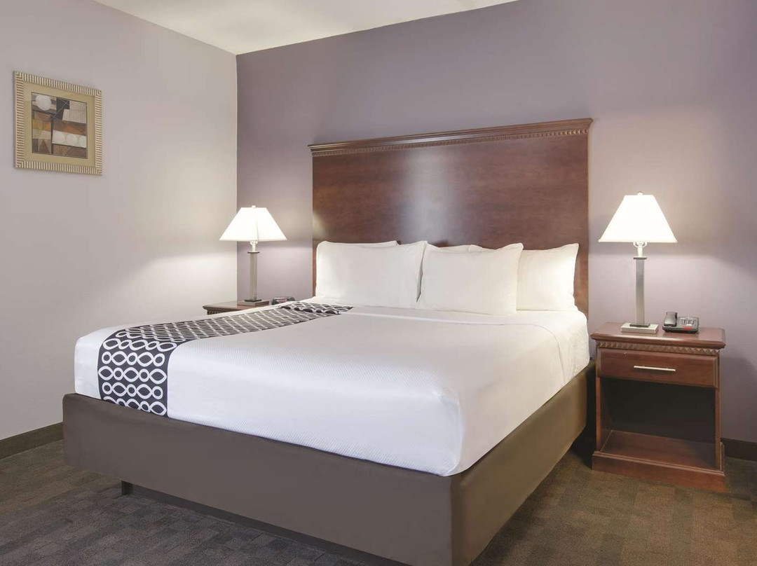 La Quinta Inn & Suites by Wyndham Corsicana主图